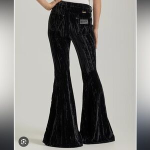 Wrangler velvet black pants